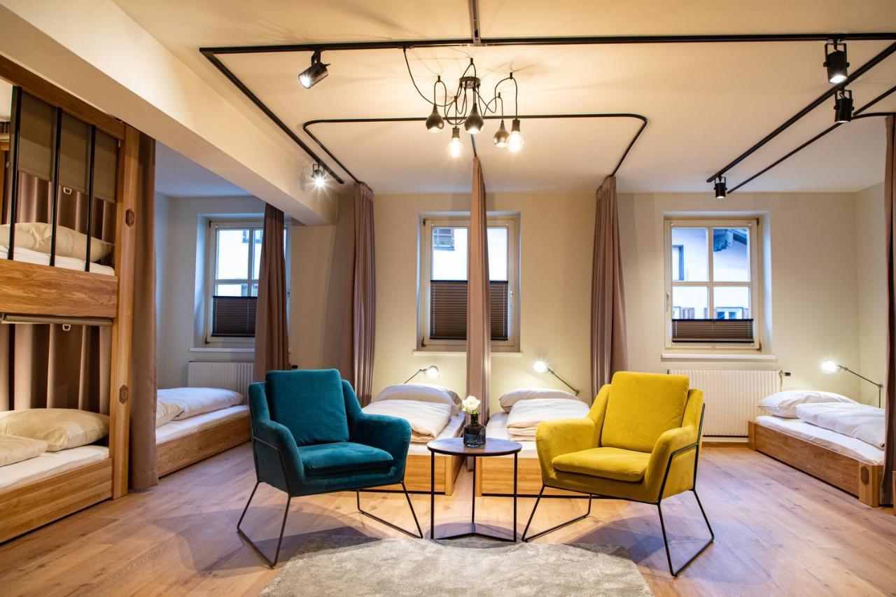 Roomie Alps Design Hostel Kitzbühel Exteriör bild